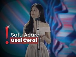 Momen Song Joong Ki Tertangkap Kamera Tersenyum Lihat Song Kye Kyo