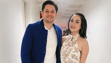 img-title Tengku Dewi Dapatkan Hak Asuh Anak, Andrew Andika Wajib Beri Nafkah Rp20 Juta