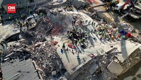 VIDEO: Sebuah Gedung Runtuh di Afsel, 6 Tewas dan Puluhan Hilang