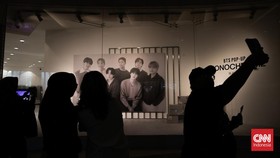 Jangan Lewatkan Merch Edisi Terbatas di BTS Pop-up MONOCHROME
