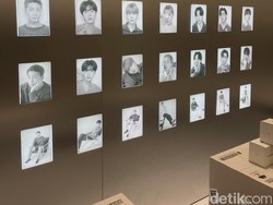 Lagu BTS Mengudara Seharian di BTS POP-UP: MONOCHROME Jakarta