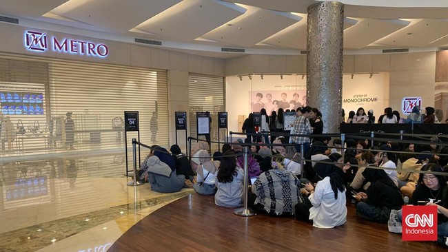 METRO Department Store gelar 'METRO CHRISTMAS WONDER' dengan diskon hingga 50% dan cashback spesial satu hari di 14 gerai se-Indonesia.