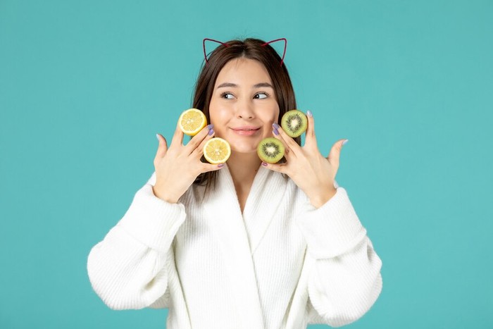 7 Cara Mengatasi Rambut Terlihat Kering, Yuk Catat!
