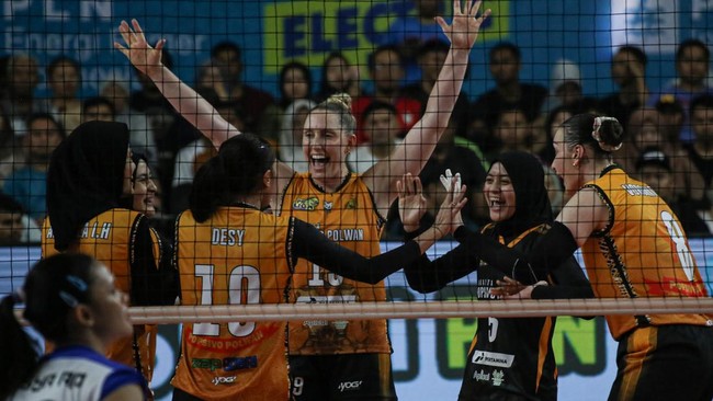 Jakarta Popsivo Polwan belum terbendung usai menghajar Gresik Petrokimia Pupuk Indonesia dengan skor 3-0 (25-21, 29-27, 25-23) di PLN Mobile Proliga 2024.