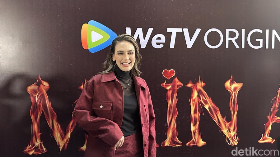 Luna Maya saat ditemui di kawasan Jakarta.