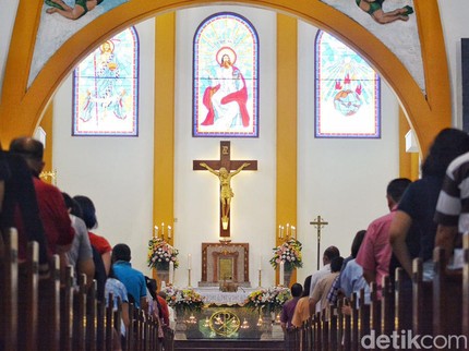 Alasan Di Balik Keputusan Jokowi Ubah Isa Almasih jadi Yesus Kristus