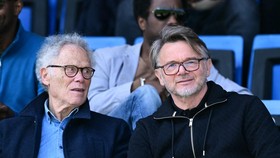 FOTO: Troussier hingga Presiden FIFA Nonton Indonesia vs Guinea