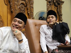 Pengajian Akbar Undang Gus Iqdam Ramaikan Hari Jadi Surabaya ke-731