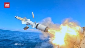 VIDEO: Detik-Detik TNI AL Tembakkan 3 Rudal dan Torpedo di Laut Bali