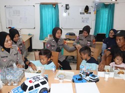 Tim Polres Metro Depok Datangi Anak Viral Nangis Kelaparan di Bojonggede