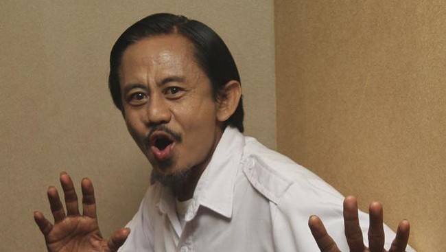 Kasat Narkoba Polres Jakarta Barat AKBP Indrawienny Panjiyoga mengungkap aktor Epy Kusnandar ditangkap di warung miliknya.