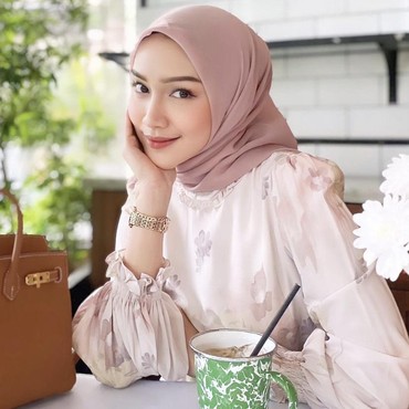 Melody Prima Umumkan Hamil Usai Menikah dengan Ilham Akbar Prawira