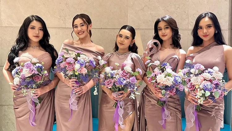 Bridesmaid Pernikahan Mahalini dan Rizky Febian.