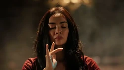 Kisah Masayu Anastasia dengan Ular di Film 'Paku Tanah Jawa', Tayang 6 Juni 2024