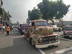 Meriahnya Rally Mobil Kuno di Magelang, Ada Dodge Deluxe 1948