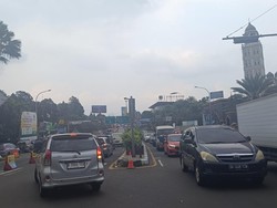 78 Ribu Kendaraan Padati Puncak Bogor di Hari Terakhir Long Weekend