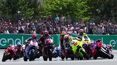 Hasil Sprint Race MotoGP Prancis: Martin Menang, Bagnaia Out
