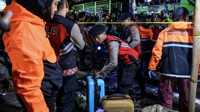 Polisi belum dapat melakukan pemeriksaan terhadap pengemudi bus Trans Putera Fajar AD-7524-OG nan diketahui dikemudikan pengemudi berinisial SAD.