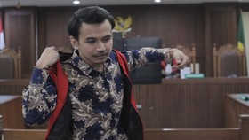 Adam Deni Divonis 6 Bulan Penjara Kasus Fitnah Ahmad Sahroni