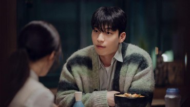 img-title Episode Pertama Drama 'The Midnight Romance in Hagwon' Raih Rating Menjanjikan