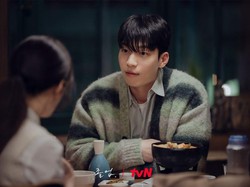 Episode Pertama Drama 'The Midnight Romance in Hagwon' Raih Rating Menjanjikan