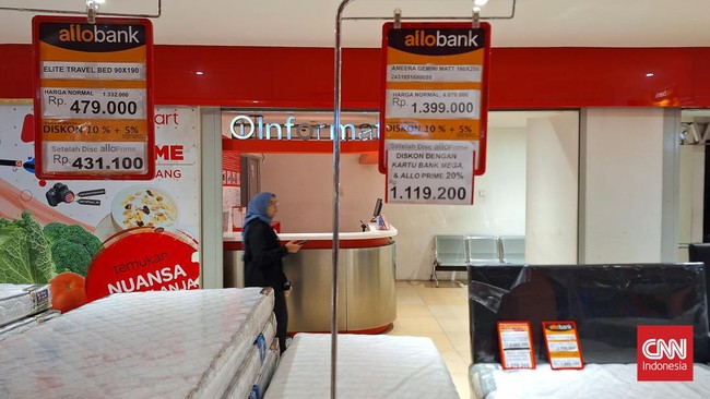Transmart Full Day Sale, Aneka Kebutuhan Rumah Tangga Diskon 50% + 20% Aneka barang kebutuhan rumah tangga seperti sprei, bed cover, karpet, hingga keset lagi diskon selama gelaran Transmart Full Day Sale hari ini, Minggu (11/5).