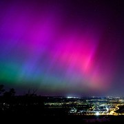 Langit Sejumlah Negara Warna-Warni, Yuk Mengenal Badai Matahari Ekstrem dan Dampaknya!