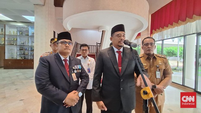 Wali Kota Medan nan sempat menunjuk pamannya, Benny Sinomba jadi Plh Sekda Kota Medan nan memantik kritik dari publik.