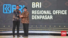 BRI Denpasar Raih Dua Penghargaan CNN Indonesia Awards