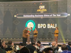 BPD Bali Raih 3 Penghargaan CNN Indonesia Award 2024
