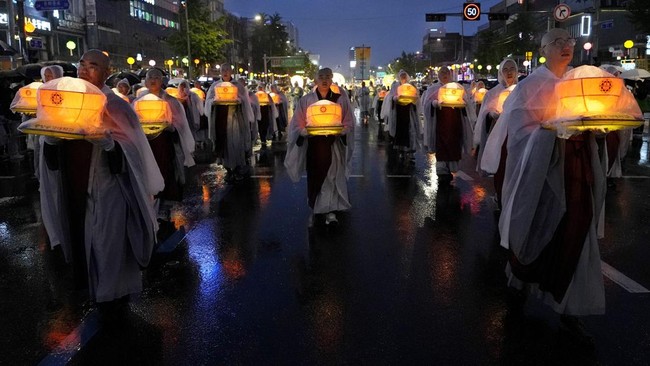 FOTO: Festival Lentera Sambut Hari Kelahiran Buddha di Korea Selatan
