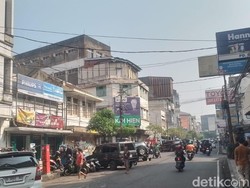 Menyusuri Masa Lalu Bandung dengan Jalan Kaki, Jl ABC sampai Kopi Aroma