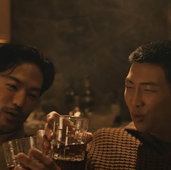 Joseph Lee dalam MV 'Come Back to Me'/Foto: YouTube/HYBE LABELS