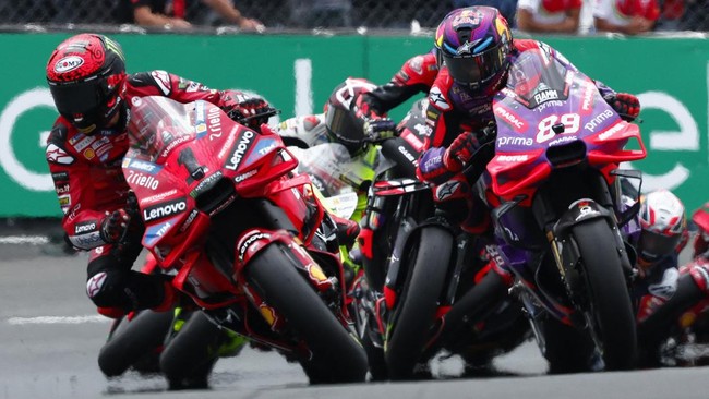 MotoGP Catalunya 2024 diprediksi akan berlangsung sangat menarik, Minggu (26/5). Berikut prediksi hasil balapan MotoGP Catalunya.