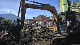 Update Banjir Bandang Sumbar: 44 Meninggal, 15 Hilang