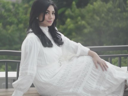 5 Potret Siti KDI Usai Jadi Single Mother, Dipuji Netizen Makin Bersinar