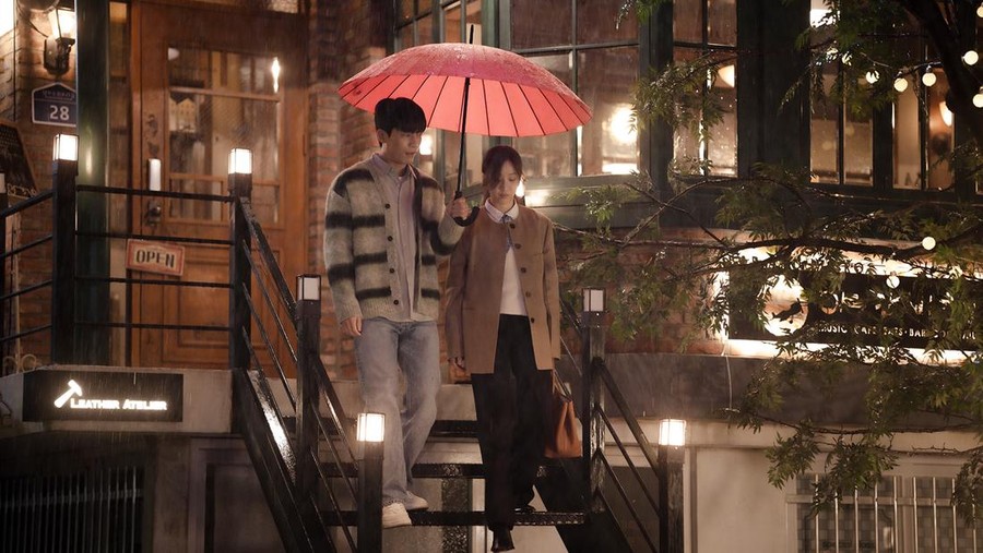 The Midnight Romance in Hagwon