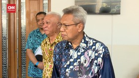 VIDEO: Rektor UP 45 Serahkan Amicus Curiae Kasus Karen Agustiawan