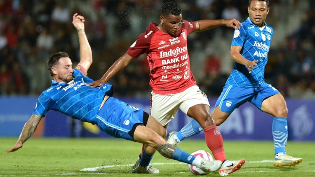 Seri Pertama Championship Series Liga 1: Pertandingan Sengit Berakhir Imbang 1-1 antara Bali United dan Persib