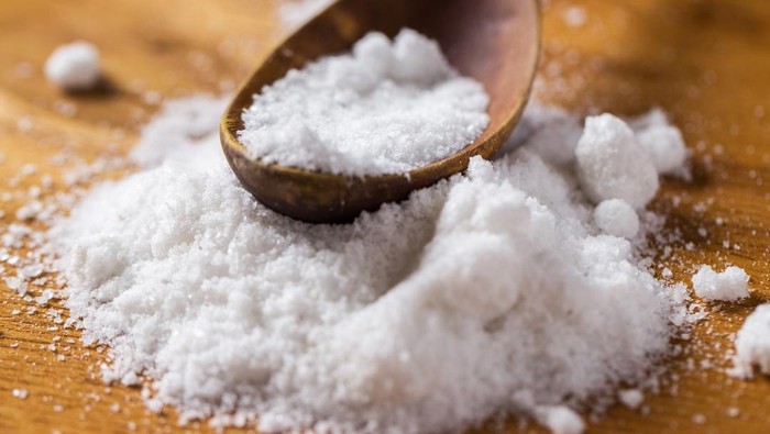 Ilustrasi garam dapur/Foto: freepik.com/Racool_studio