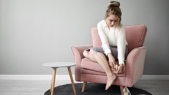 Jangan Terlalu Sering, Ini 5 Bahaya Terlalu Sering Gunakan High Heels untuk Beraktivitas