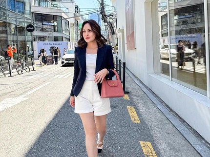 7 Potret Outfit Shandy Aulia Liburan di Korea Selatan, Modis dan Elegan