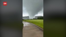 VIDEO: Momen Tornado Terjang Lapangan Golf di Amerika Serikat
