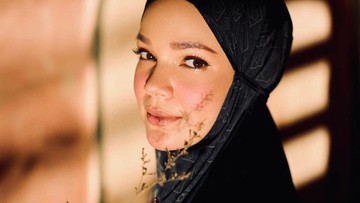 ZASKIA SUNGKAR HINGGA DEWI SANDRA