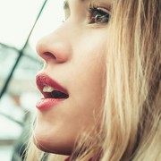 BeauPicks: 5 Rekomendasi Glossy Lip Balm dari Brand Lokal yang Lagi Jadi Incaran