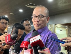 Terbukti Asusila, Ketua KPU Belikan Anggota PPLN Tiket PP Jakarta-Belanda