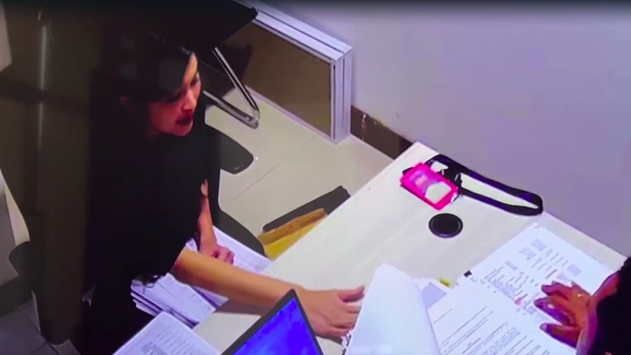sandra dewi Sandr Dewi saat Diperiksa Kejagung