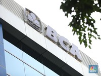 Saham BBCA Rontok: Dibayangi Beban Kinerja atau Hantu BLBI? Saham BBCA Rontok: Dibayangi Beban Kinerja atau Hantu BLBI?