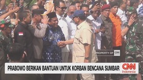 VIDEO: Prabowo Berikan Bantuan untuk Korban Bencana Sumbar