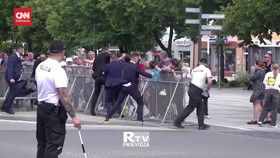 VIDEO: Momen PM Slovakia Ditembak dari Jarak Dekat